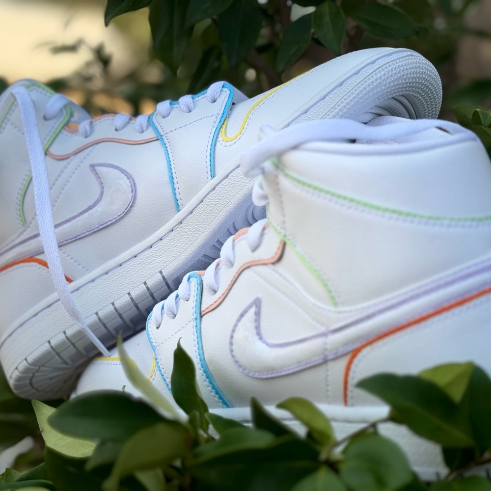 Pastel colorful outline air Jordan custom Nike shoes women - Picture 6 of 7